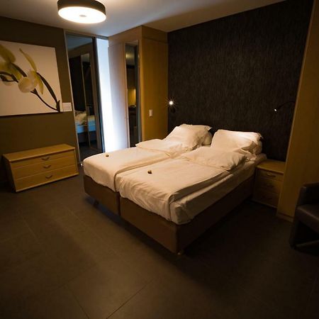 Su'Ro Bed And Breakfast ヘント エクステリア 写真